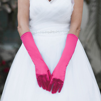 MEDIUM SATIN GLOVES